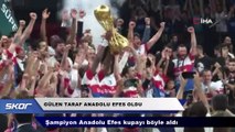 Şampiyon Anadolu Efes, kupasını aldı