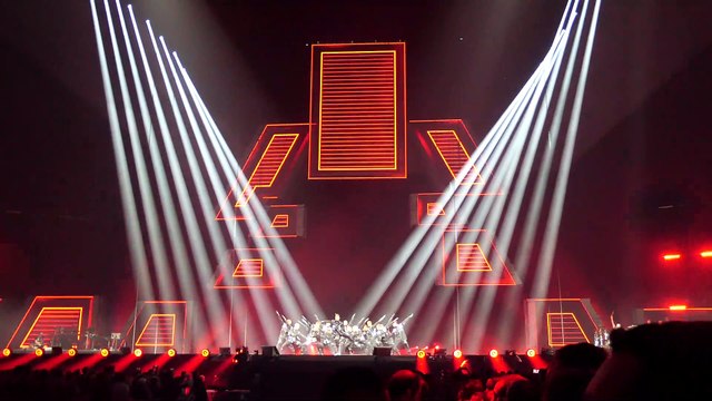 Mylène Farmer - Interlude L'Âme-Stram-Gram Live @ Paris La Défense Arena, Paris (2019)