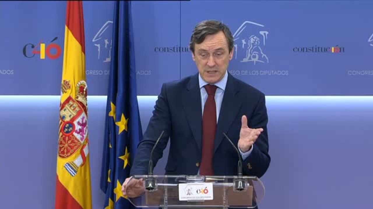 Oltra responde a Hernando que prefiere apuntarse el tanto de la ayuda humanitaria a apuntarse el tanto de "saquear las arcas públicas"