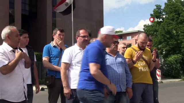 - Berlin'de Mursi için gıyabi cenaze namazı kılındı