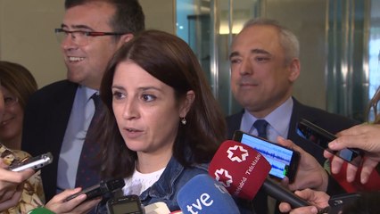 Lastra presenta al secretario de Estado de Relaciones con las Cortes