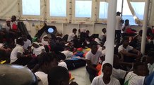 España acogerá el barco 'Aquarius' de refugiados