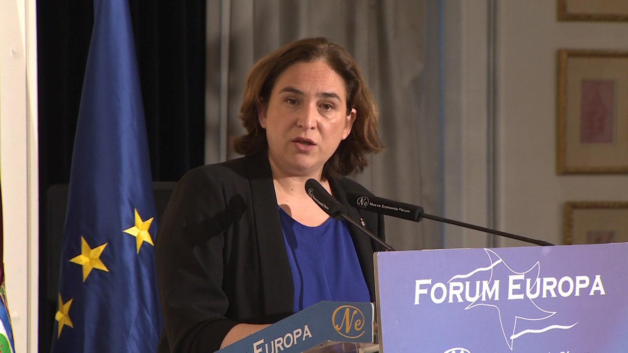 Colau exige a Sánchez el acercamiento de los presos