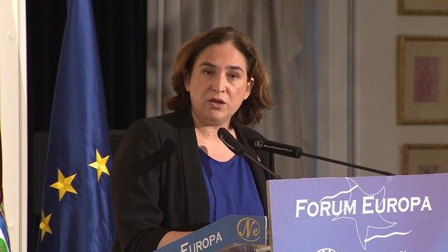 Colau exige a Sánchez el acercamiento de los presos