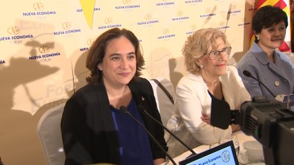 Colau y Carmena en un desayuno informativo