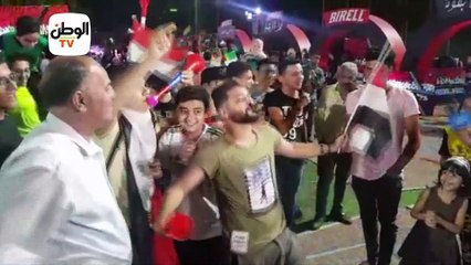 بالرقص والمزمار والسيلفي.. احتفال المصريين بالفوز على زيمبابوي