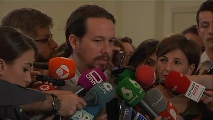 Pablo Iglesias recuerda a Pedro Sánchez la necesidad de pactos: "Tenemos la mano tendida"