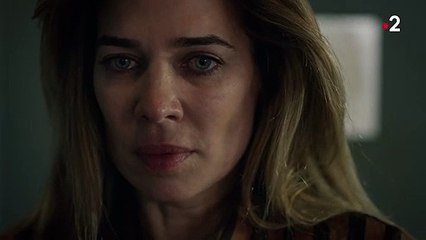 Cécile découvre l'envers du décor (Ep215)