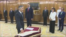 Los nuevos ministros juran su cargo ante el Rey Felipe VI