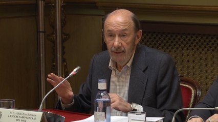 Rubalcaba culpa al 15M de influir más en el electorado socialista