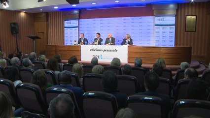 Aznar ofrece su ayuda para unir el centro-derecha