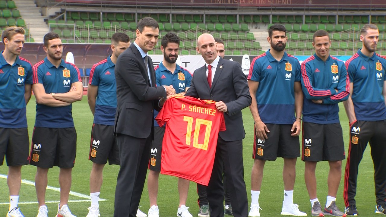 Pedro Sánchez visita a la Selección Española de Fútbol