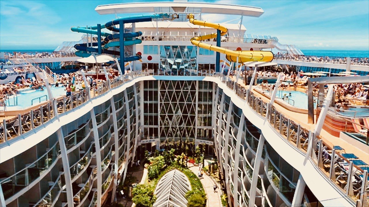 World's Largest Cruise Ship - Royal Caribbean