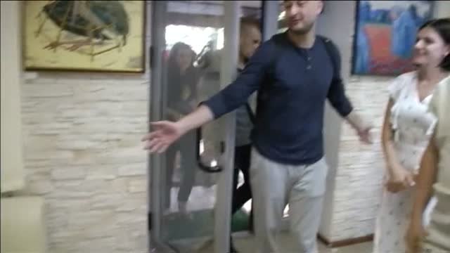 El periodista ruso explica cómo simuló su muerte para sobrevivir a las amenazas