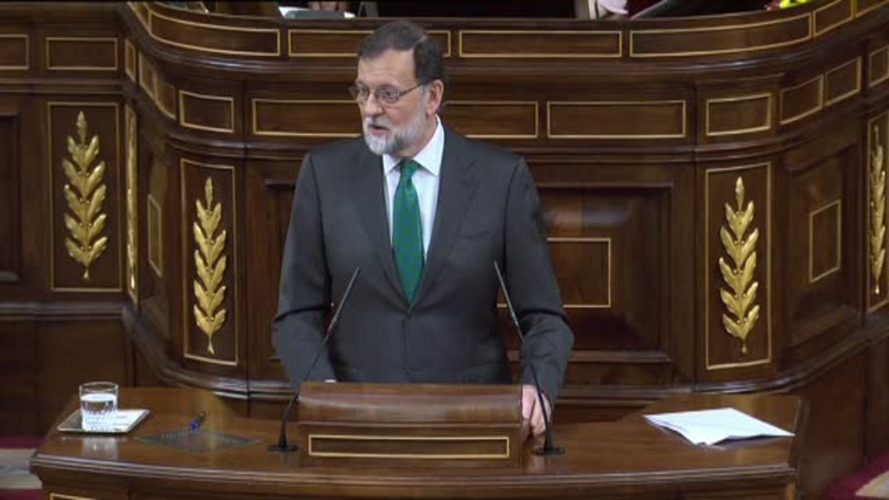 Rajoy ironiza con los PGE: Al PSOE y a Podemos "les generaban urticaria" y ahora "se los van a comer con patatas"