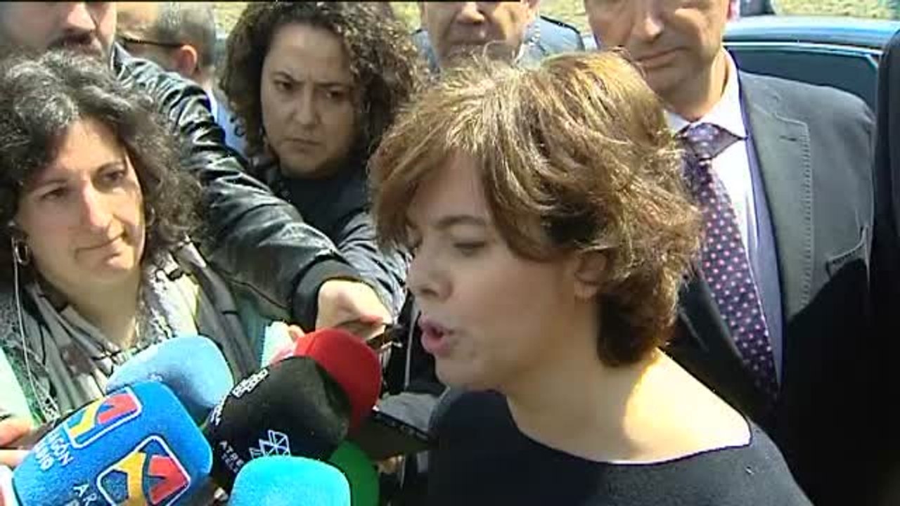Sáenz de Santamaría: "La moción de Sánchez nos está costando dinero en términos de confianza y estabilidad"