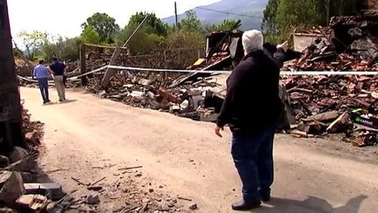 "No reconozco el pueblo": la reacción de los vecinos de Tui al observar el lugar de la explosión