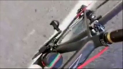 Dos hombres agreden a un ciclista que les recriminó una maniobra peligrosa