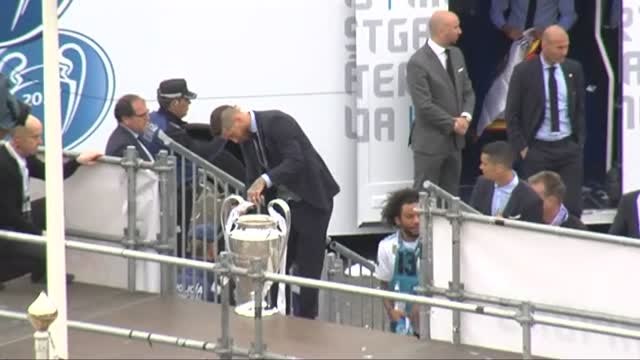 El Real Madrid celebra en Cibeles la Liga de Campeones
