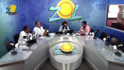 Pedro Jimenez lee articulo CNN "Reformulara Danilo Medina la constitución  para reelegirse en 2020?"