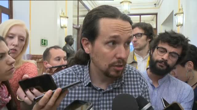 Iglesias a la vicepresidenta: Ella sabe que cuando dejen de gobernar probablemente muchos de los jefes del PP acabarán entre rejas