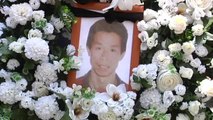 Concentración en Carmona en memoria del comerciante chino asesinado