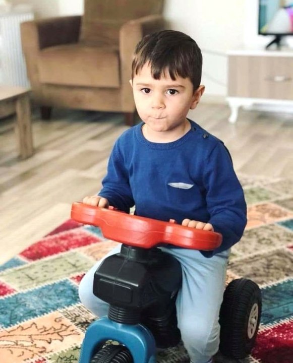 Oğlunu öldürdüğü davada müebbet hapis cezası alan baba üst mahkeme tarafından tahliye edildi