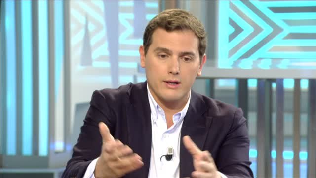 Rivera advierte a Rajoy de que el diálogo con un futuro Govern debe ser sin privilegios