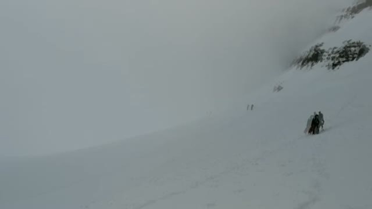 Tres rescates casi simultáneos en una tarde de locura en Sierra Nevada