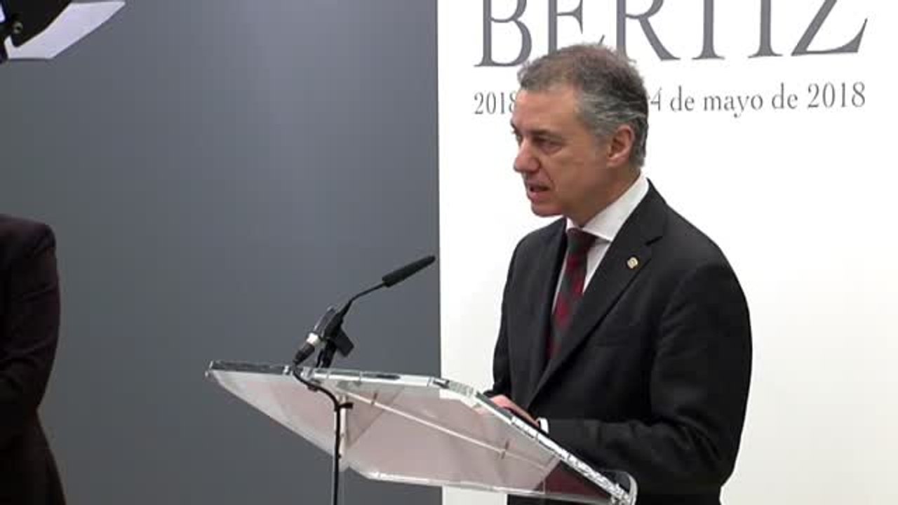 Urkullu y Barkos valoran la disolución de ETA: "Desaparece como amenaza, pero no como triste recuerdo"