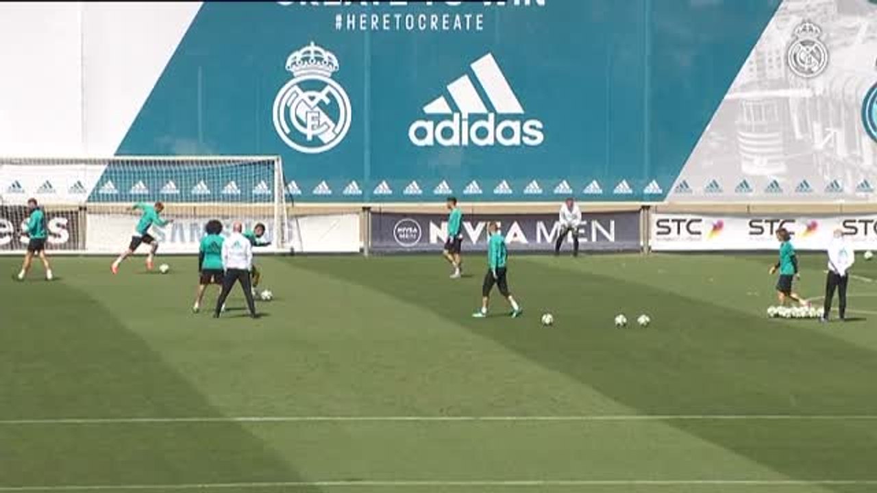 El Madrid comienza a preparar el "Clásico" del domingo