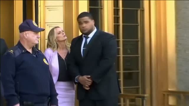 Una actriz porno demanda a Trump por difamación