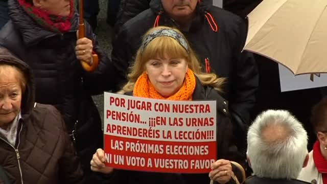 Los pensionistas rechazan el acuerdo del Gobierno con el PNV y vuelven a las calles