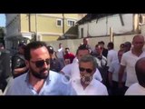 RTV Ora - Shkodër: Mbështetës të PD para gjykatës, presin Bardh Spahinë. Policia blindon godinen