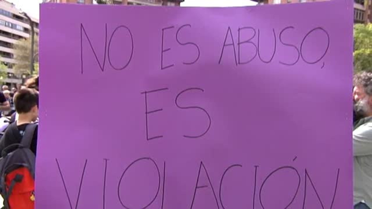 La indignación continúa en las calles de Pamplona tras la sentencia contra 'La Manada'