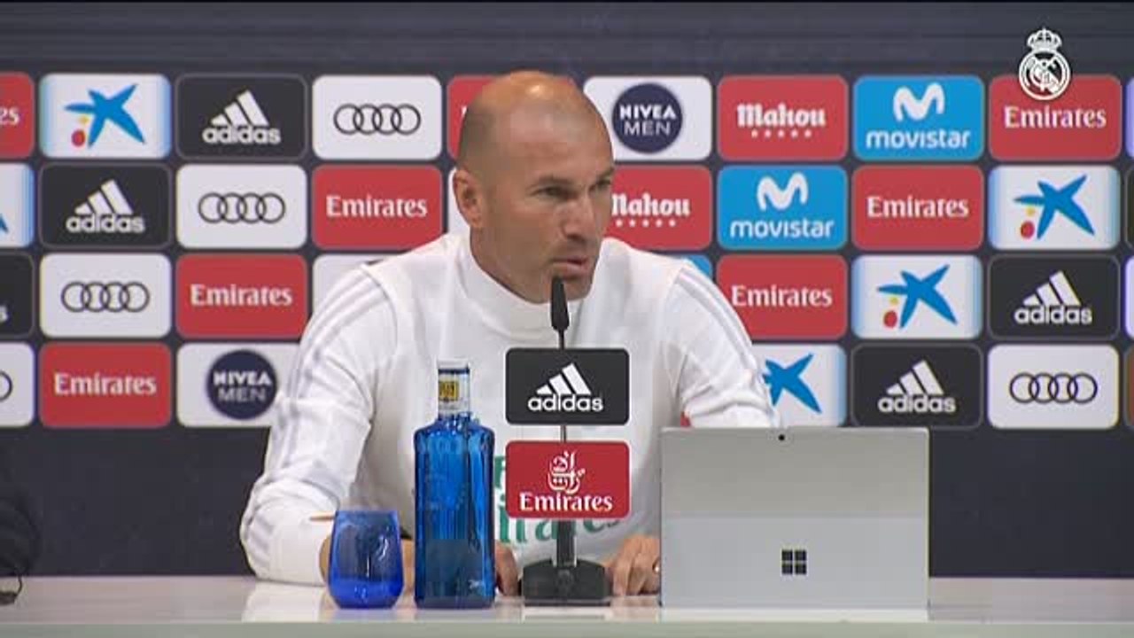 Zidane: "Queda un mes y tenemos que hacerlo todos de puta madre"
