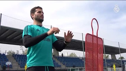 Último entrenamiento del Madrid antes de viajar a Alemania