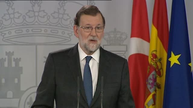 Rajoy tacha de absolutamente falso que vaya a cambiar los Presupuestos por transferencias o competencias