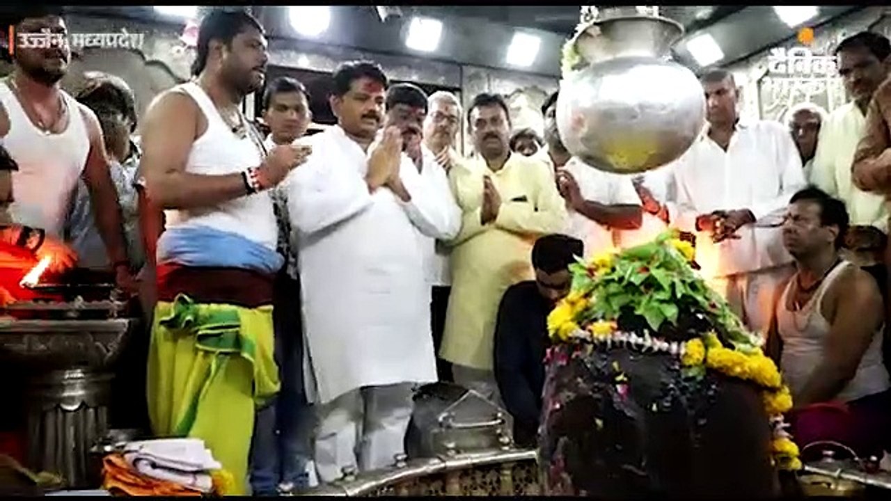 गृहमंत्री बच्चन ने महाकाल के दर्शन किए, अच्छी बारिश के लिए कामना की