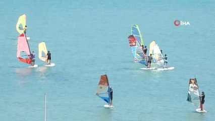 Çeşme'de tatile seçim molası