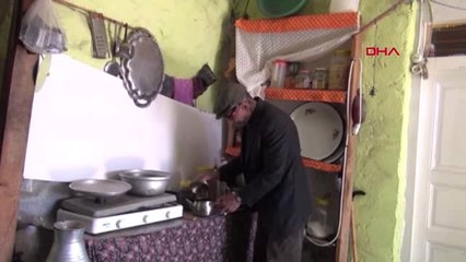 KARS Eşinin mezarını yalnız bırakmak istemedi, yalnız kaldı
