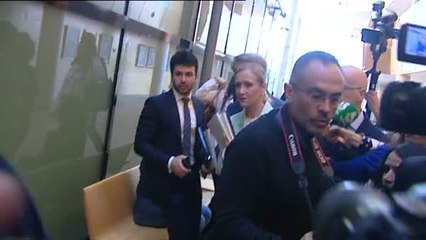 Cifuentes: todo a una carta