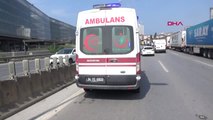 İSTANBUL- PENDİK'TE TEM BAĞLANTI YOLUNDAKİ KAZALAR YOLU TRAFİĞE KAPATTI