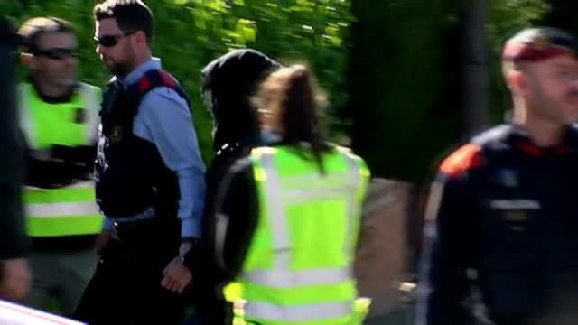 Nuevo registro en la vivienda de la guardia urbana acusada de asesinar a su pareja