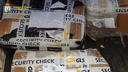 Palermo - Hashish nei pacchi postali, 2 denunce (22.06.19)