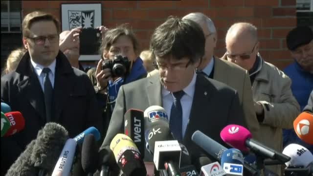 Puigdemont abandona la prisión de Neumünster