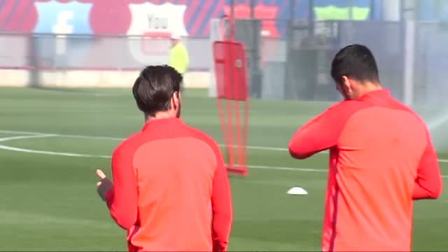 Messi y Busquets se entrenan con normalidad antes de recibir a la Roma