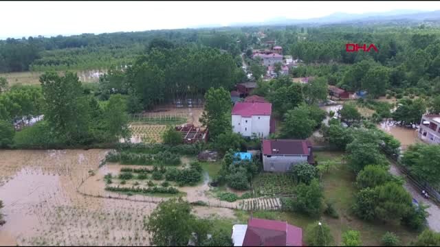 Samsun Terme'de sel etkili oldu