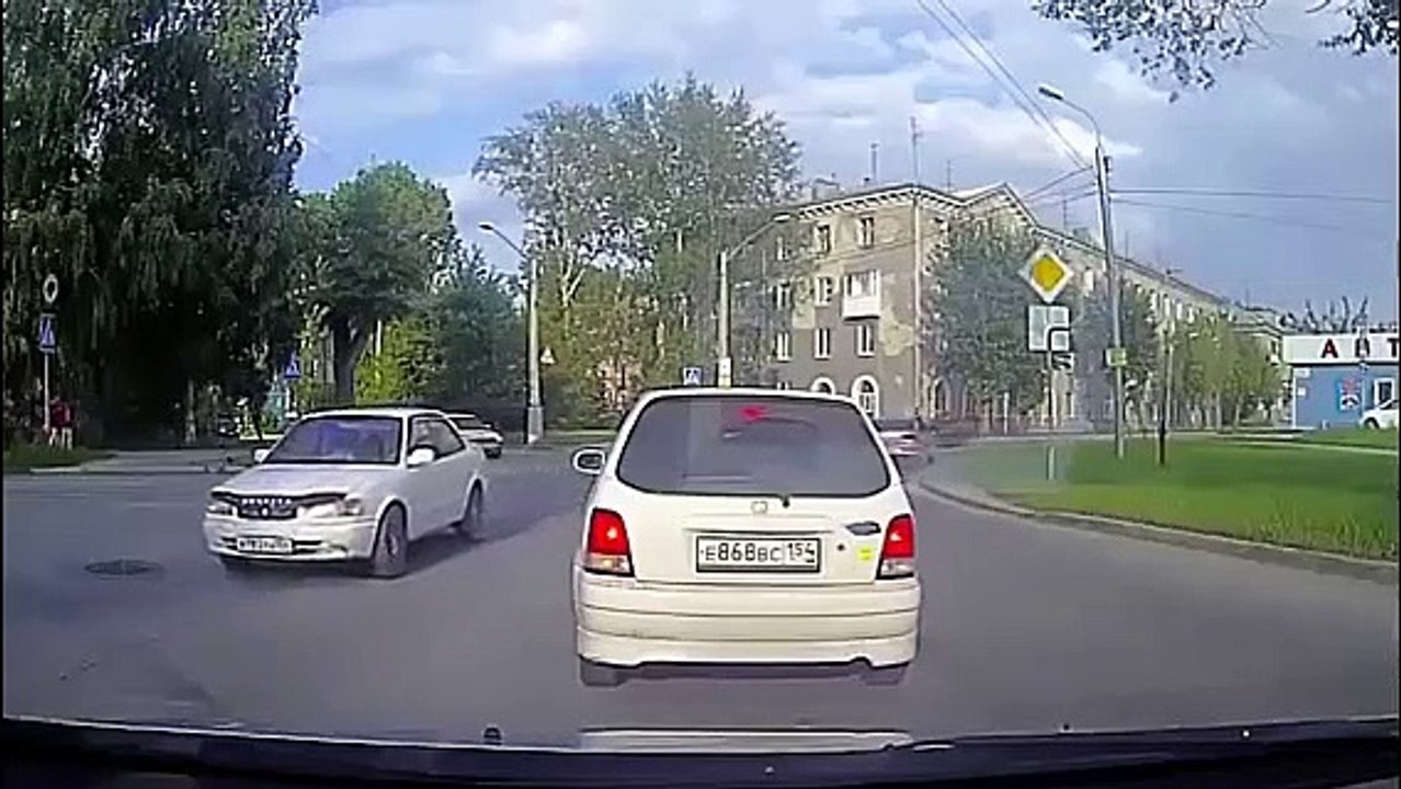Car crashes  -296