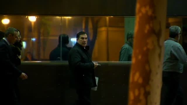 En libertad con cargos el historiador y los dos Mossos que acompañaban a Puigdemont